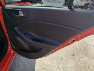 SIN ENTRADA! Hyundai i20