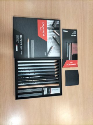 Set de dibujo Caran d'Ache 14 piezas