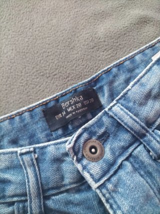 Pantalones cortos vaqueros y blancos hombre