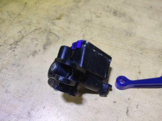 Bomba Freno Delantero azul