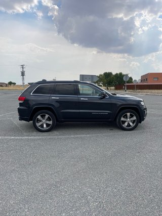 Jeep Grand Cherokee 2016
