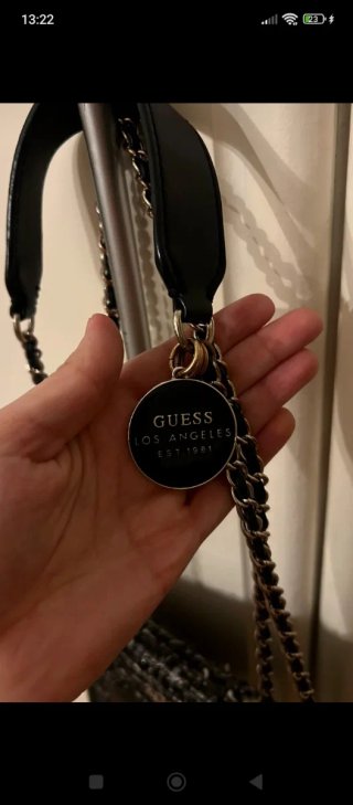 Bolso Guess tela negro y multicolor