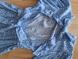 Vestido estampado floral azul