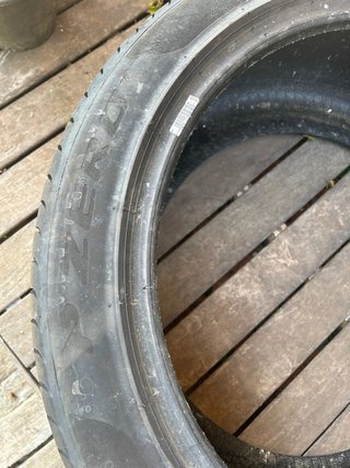 Neumáticos Pirelli P Zero 295/40 R20 (3 uds.=150€)