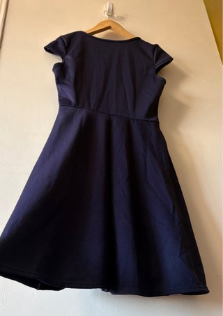 Vestido azul marino talla L con collar