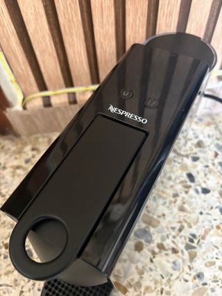 Cafetera Krups Nespresso Essenza Mini