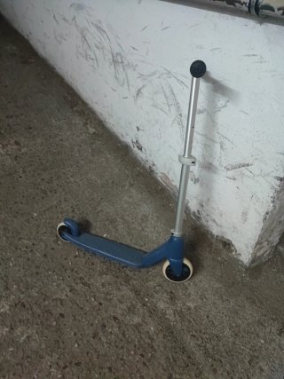 Patinete infantil azul