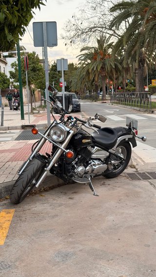 Yamaha XVS 650 A Dragstar Classic