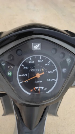 Honda Wave 110i 2016 - 9000 km