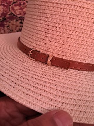 Sombrero de paja beige y marrón