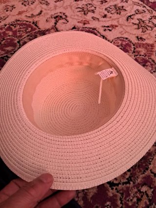Sombrero de paja beige y marrón