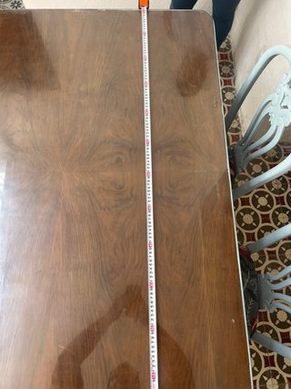 Mesa comedor y 4 sillas estilo clásico