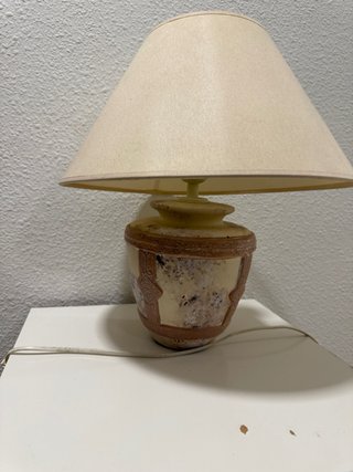 Lámpara de mesa cerámica y tela