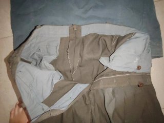 Pieza histórica, uniforme civil prisionero 2GM