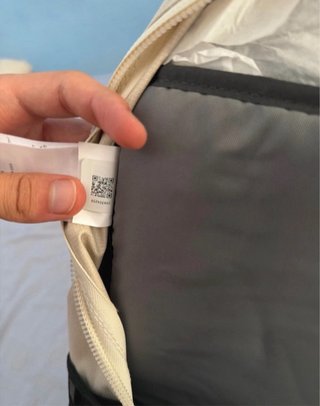 Mochila The North Face Beige y Negra 30L