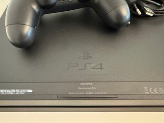 Consola PS4 + 6 Juegos