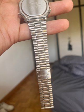 Reloj Casio Digital plateado y azul