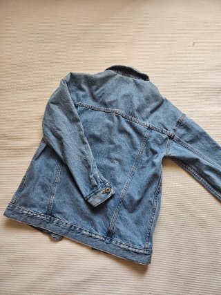 Cazadora vaquera Bershka