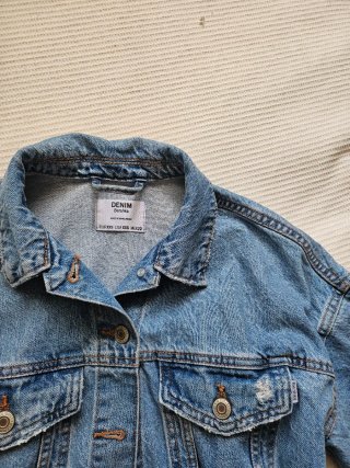 Cazadora vaquera Bershka