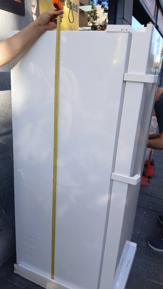 Congelador vertical blanco