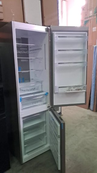Congelador vertical blanco