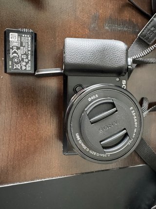 Fotocamera Sony Alpha 6100 + Obiettivo SELP1650