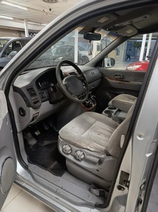 KIA Carnival 2005