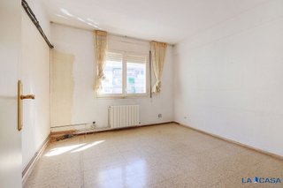 Piso en venta en La Bordeta en Barcelona