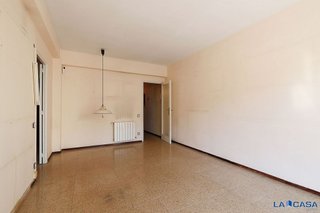 Piso en venta en La Bordeta en Barcelona