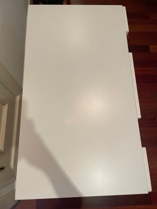 Baúl Ikea blanco con ruedas