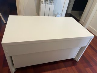 Baúl Ikea blanco con ruedas
