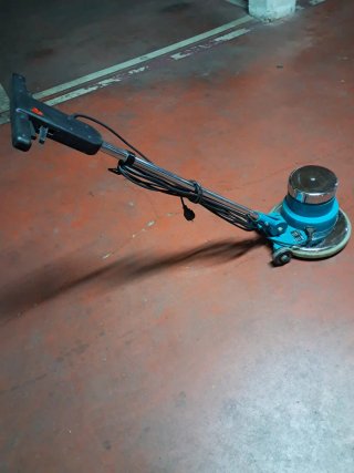 Pulidora de suelos profesional