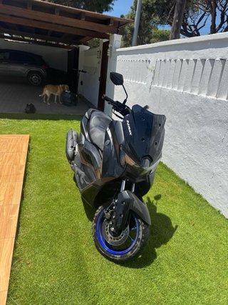 Yamaha NMAX 2025
