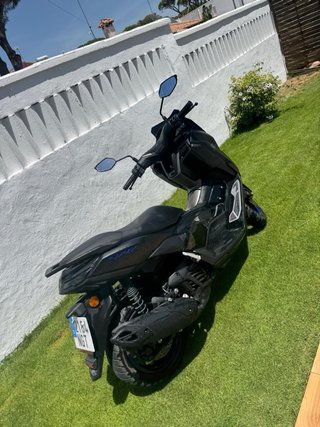 Yamaha NMAX 2025