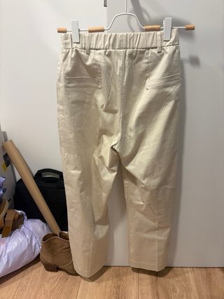 Pantalón Rango Beige. Talla 1 segun marca