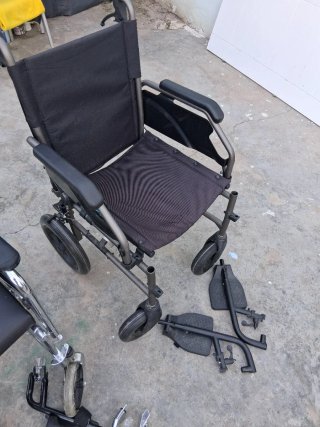 Silla de ruedas de tránsito premium | Plegable |