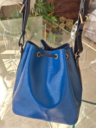 Bolso Louis Vuitton Noe Noe Epi Piel Azul y Negro