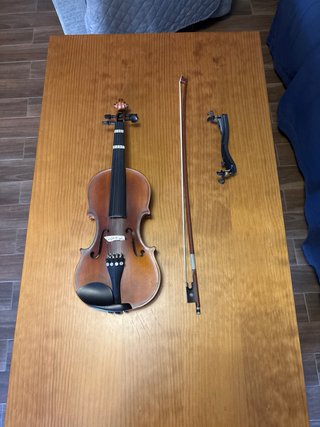 Violín 1/2 con funda, arco y almohadilla