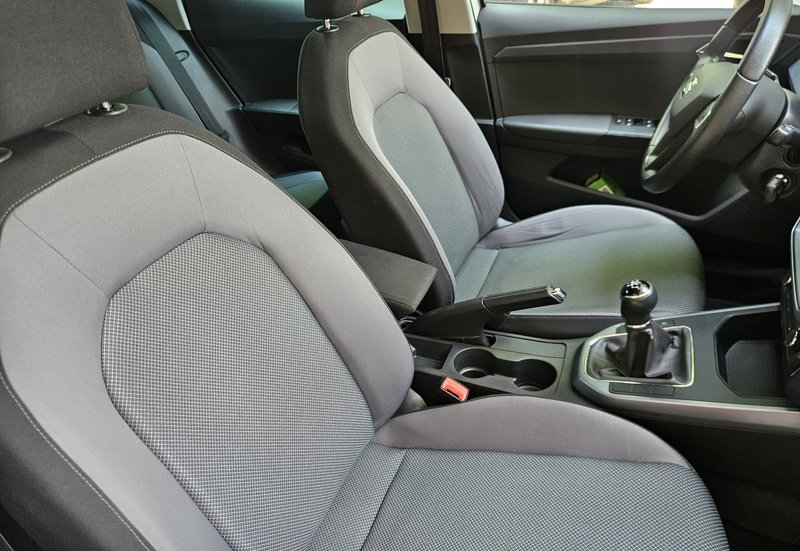 SEAT Arona 2017, foto 7