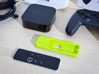 Apple TV 4K HDR 64 Gb con Mando Steelseries Nimbus
