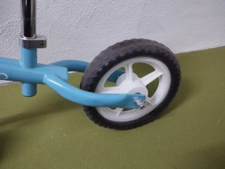Bicicleta de equilibrio infantil azul