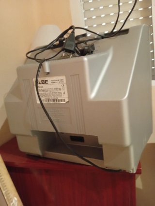 Televisor Elbe pequeño antiguo plata