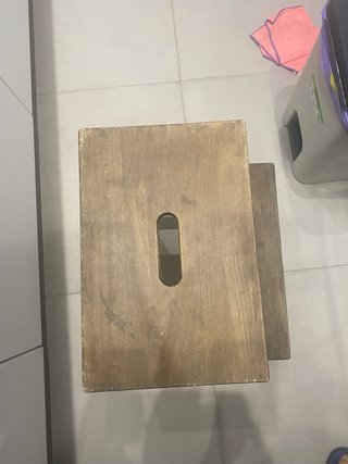Taburete de madera Ikea barnizado