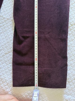 Pantalón pana granate Carolina Herrera