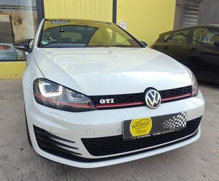 Volkswagen Golf GTI Performance 2.0 TSI 230CV DSG BMT
