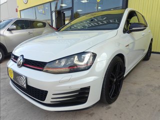 Volkswagen Golf GTI Performance 2.0 TSI 230CV DSG BMT