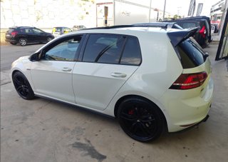 Volkswagen Golf GTI Performance 2.0 TSI 230CV DSG BMT