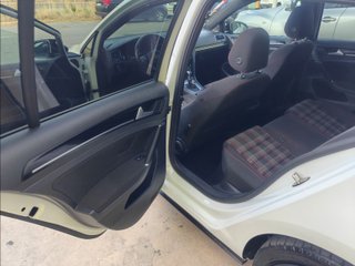 Volkswagen Golf GTI Performance 2.0 TSI 230CV DSG BMT