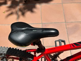 Bicicleta RockRider ST 900 Roja