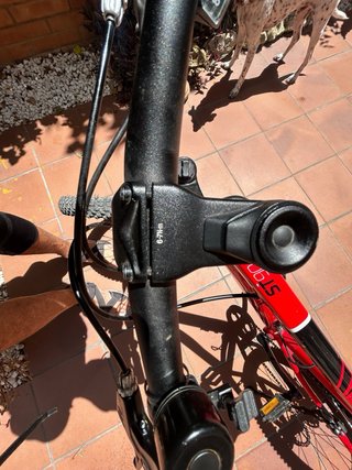 Bicicleta RockRider ST 900 Roja